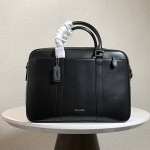 蔻驰属于几线品牌COACH F71681 SLIM BRIEF手掌纹牛皮公文包