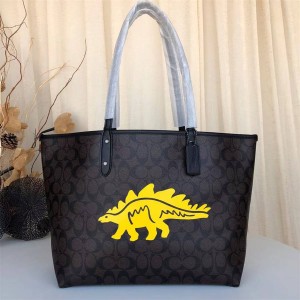 美国coach官网地址蔻驰F78255 REVERSIBLE CITY TOTE恐龙印花购物袋